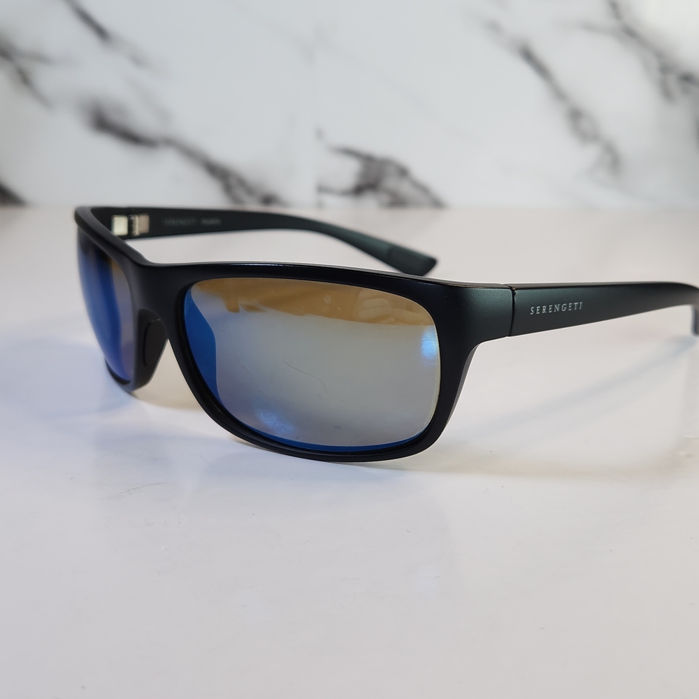 Serengeti Polarized Sunglasses. Pando Black Frame with Blue Mirrored Lenses - Picture 3 of 14
